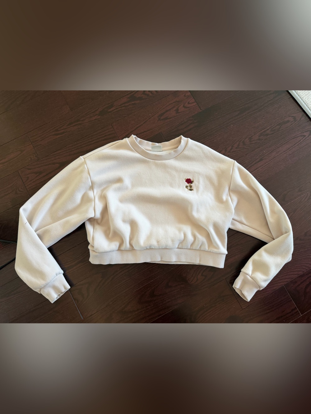 Crop Cream Fleece Sweatshirt with Embroidered Flower